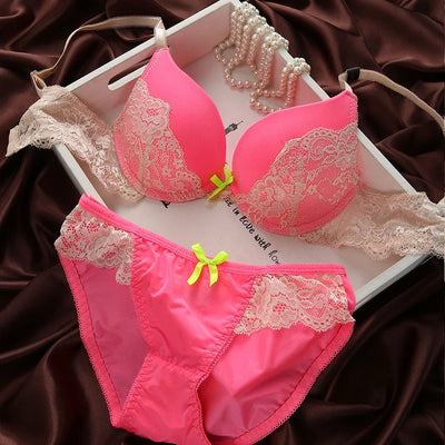 Solstice Lace Bra & Underwear Set