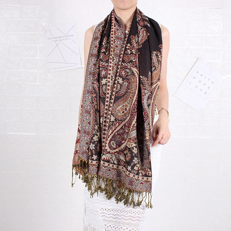 Vastelle Shawl