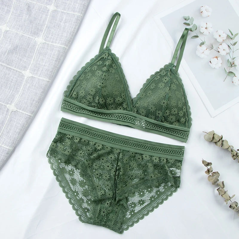 Calyx Lace Bra & Underwear Set