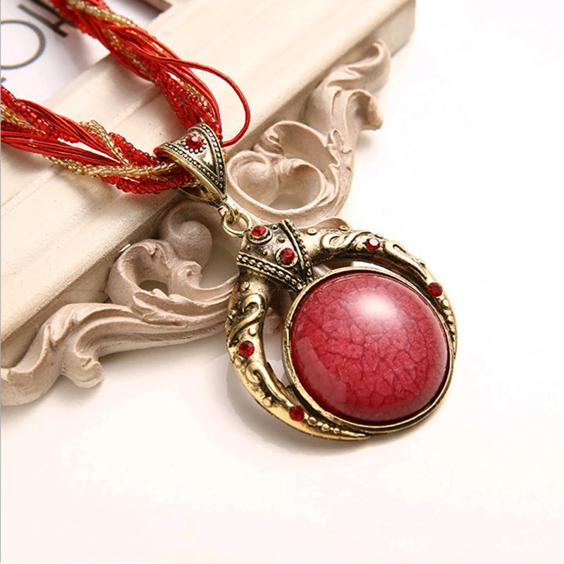 Calista Pendant Necklace