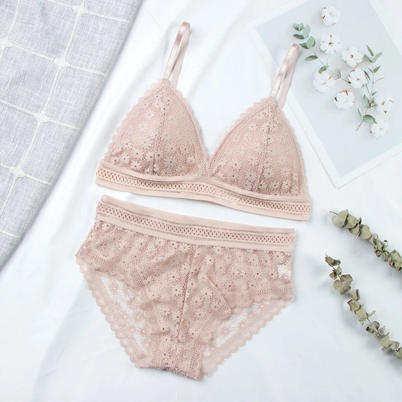 Calyx Lace Bra & Underwear Set