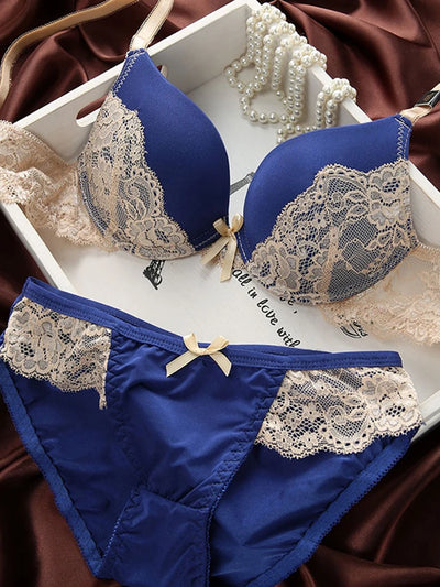 Solstice Lace Bra & Underwear Set