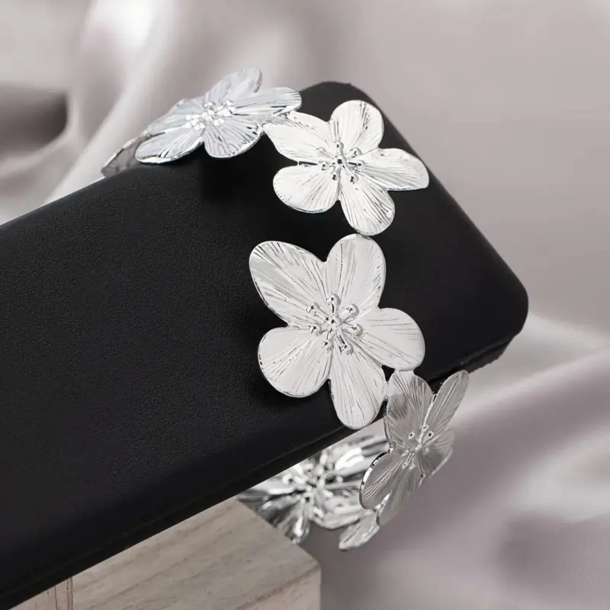 Boho Metal Leaf Flower Arm Bracelet