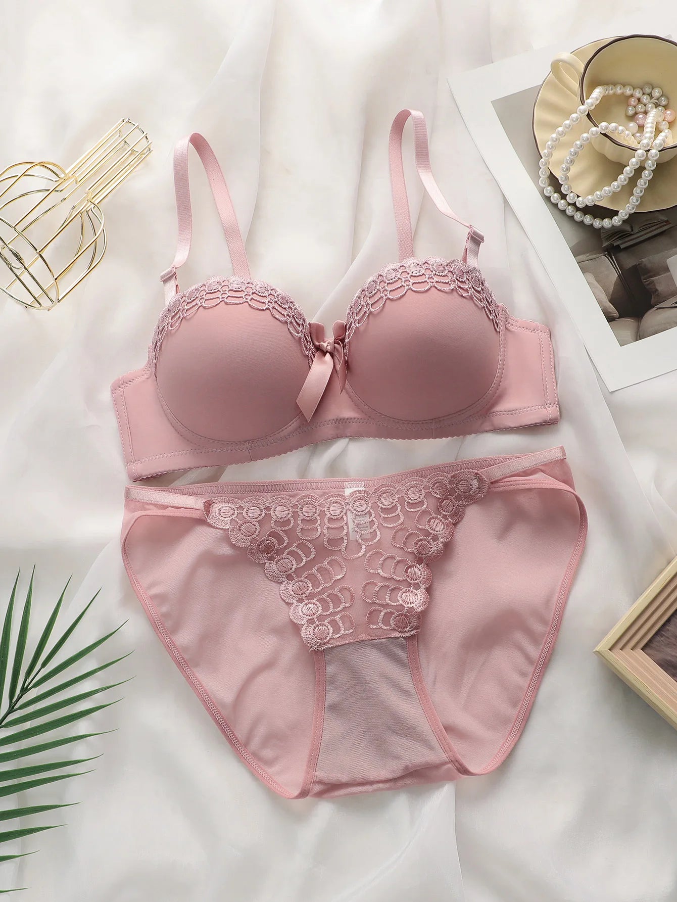 Emilia Bra & Underwear Set