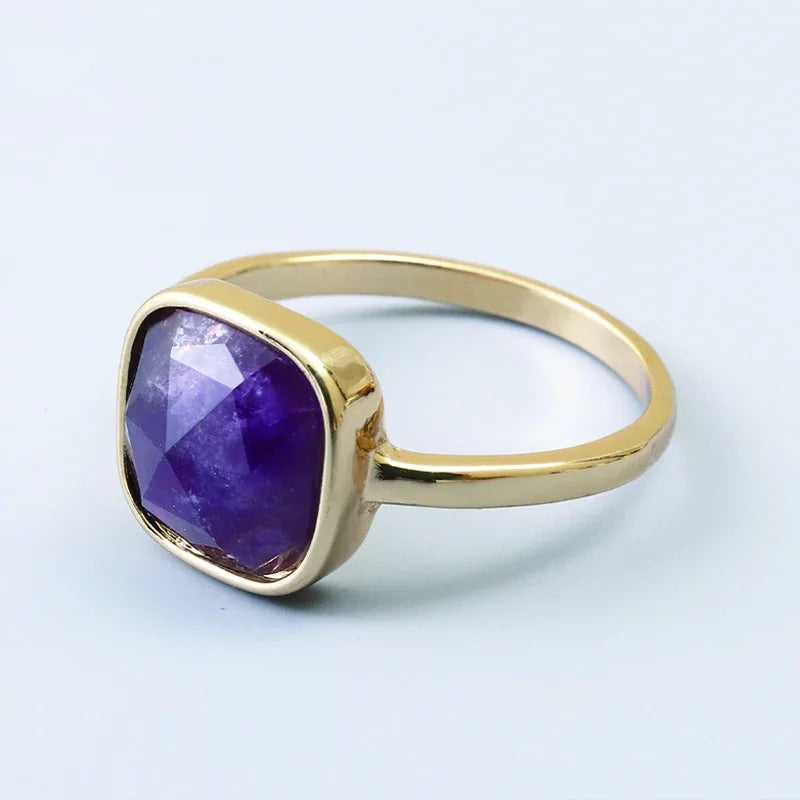 Vetra Gemstone Rings