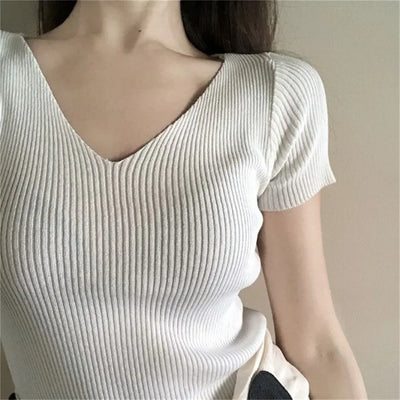 Violet Knitted V-Neck T-Shirt