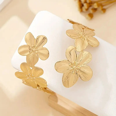 Boho Metal Leaf Flower Arm Bracelet