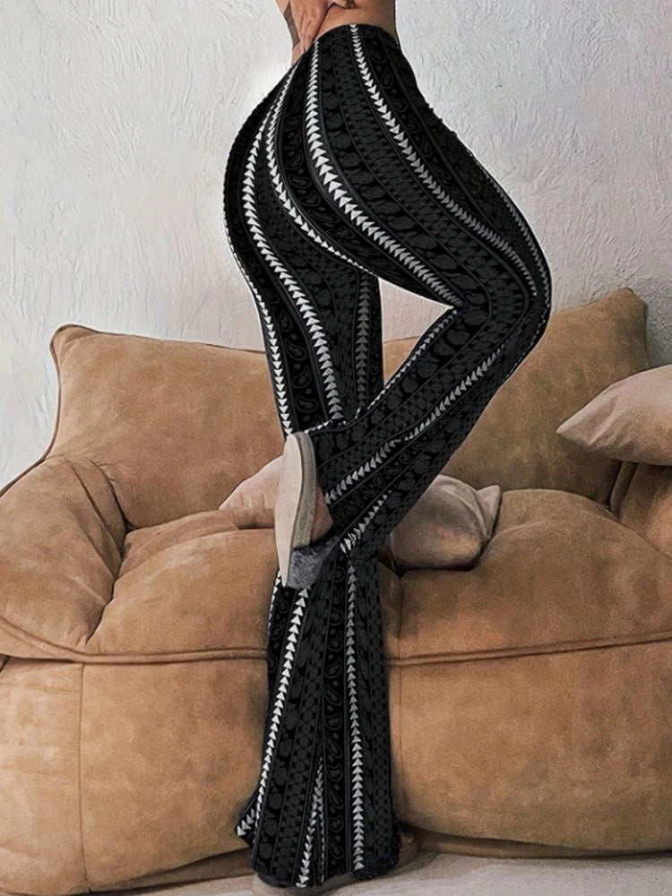 Olyandra Retro Print Flared Leggings