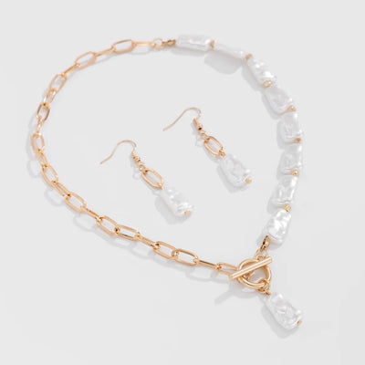 Pearl Necklace & Earring Set