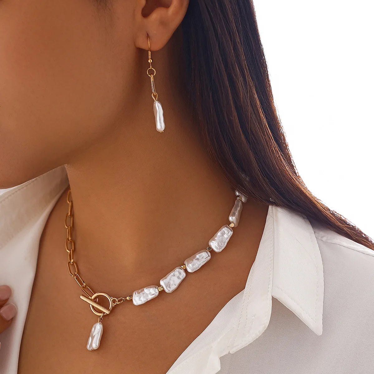 Pearl Necklace & Earring Set