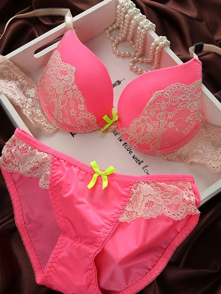 Solstice Lace Bra & Underwear Set