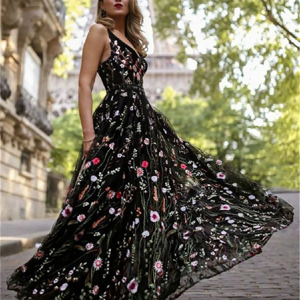 Serenata Elegant Floral Dress