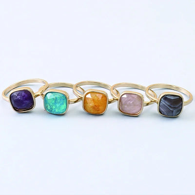 Vetra Gemstone Rings